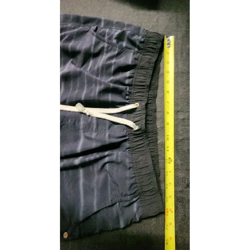Men's Lined VUORI Striped Performance Active KORE Shorts‎ Medium Drawstring EUC